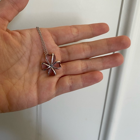 Swaroski purple clover pendant - Picture 3 of 4